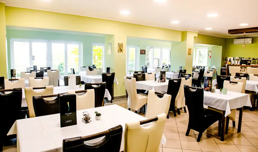 F�rd� Hotel Zalakaros - M�rcius 15. (min. 2 �j)