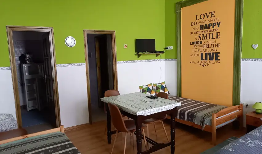 G�bor Vend�gh�z Eger - M�rcius 15.
