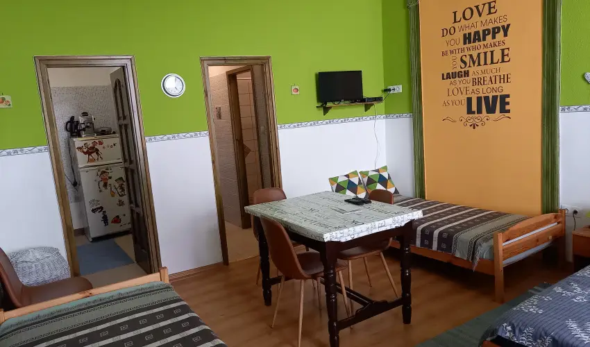 G�bor Vend�gh�z Eger - M�rcius 15.