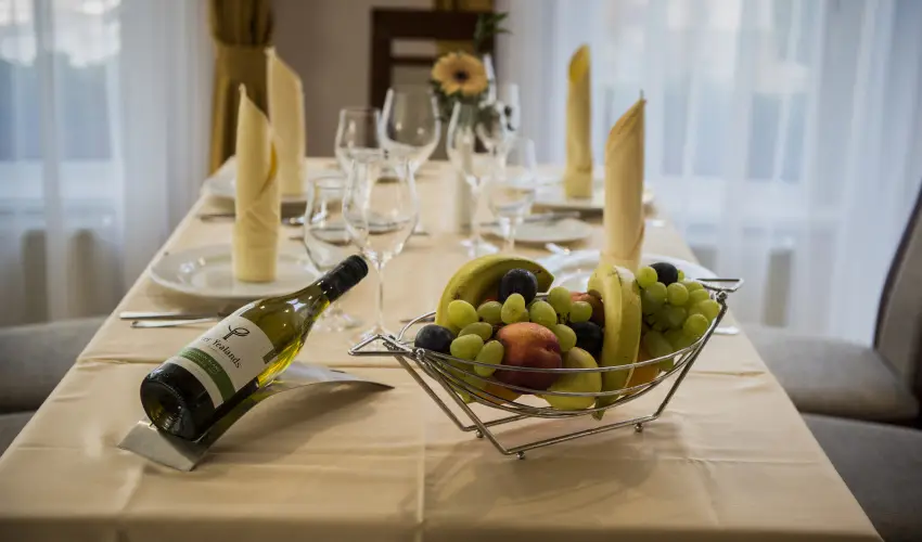 Garden Hotel Wellness & Konferencia Szolnok - M�rcius 15. 