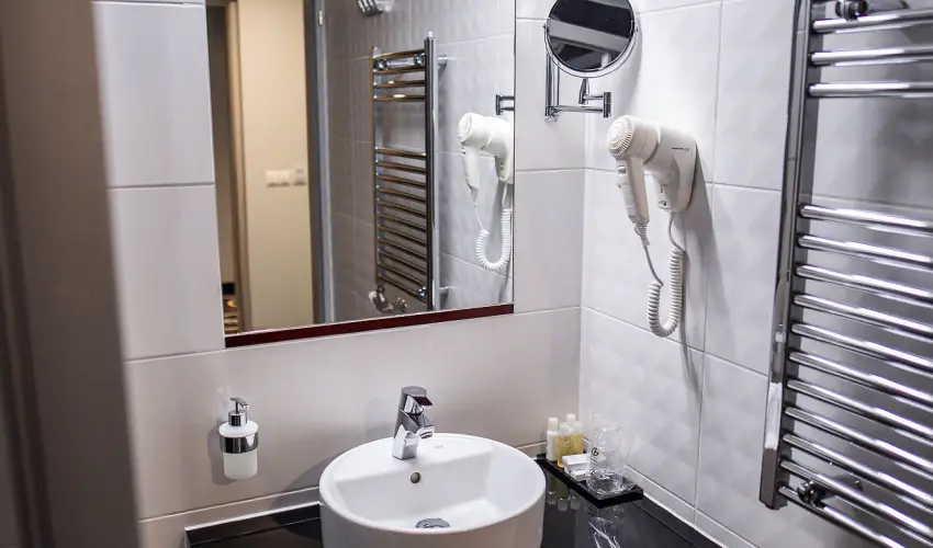 Garden Hotel Wellness & Konferencia Szolnok - M�rcius 15. 