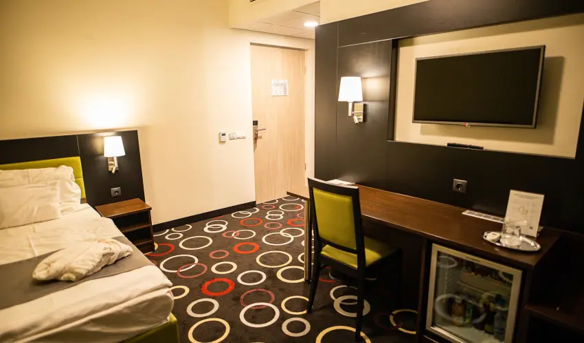 Garden Hotel Wellness & Konferencia Szolnok - M�rcius 15. 