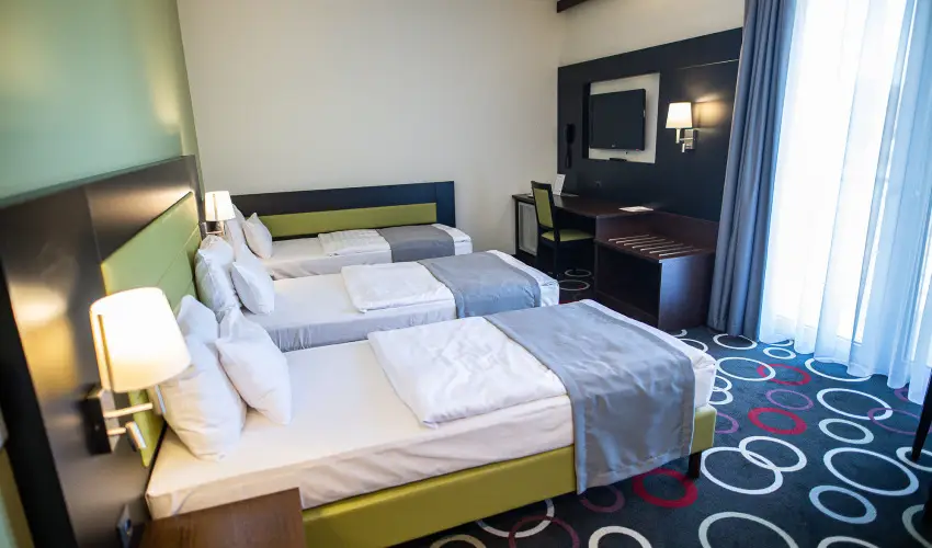 Garden Hotel Wellness & Konferencia Szolnok - M�rcius 15. 