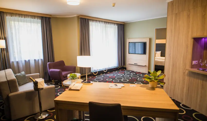Garden Hotel Wellness & Konferencia Szolnok - M�rcius 15. 