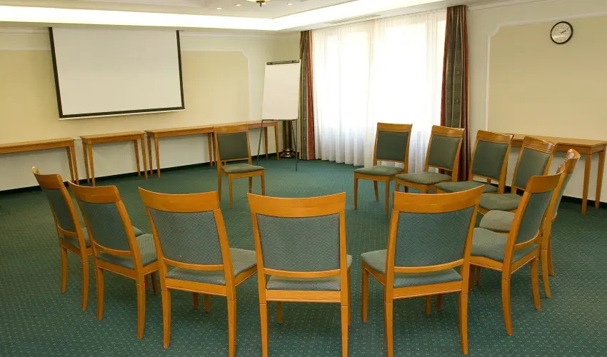 Ger�by K�ria Hotel �s Lovasudvar Lajosmizse - M�rcius 15. 