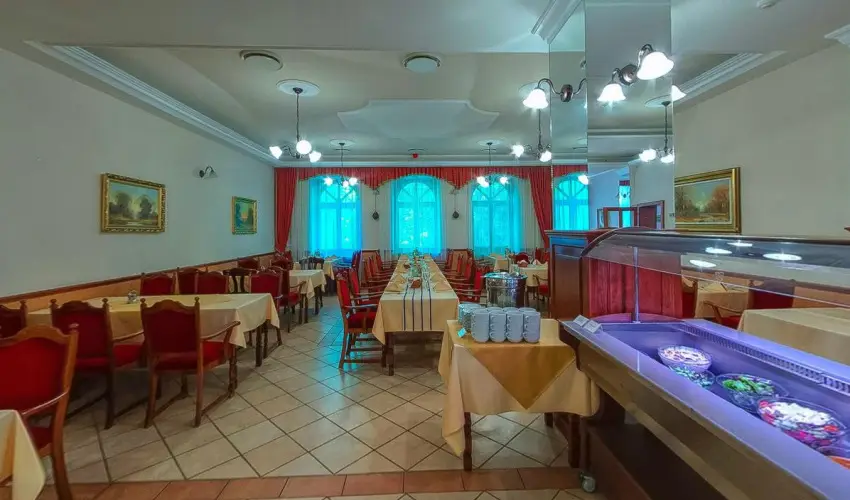 Ger�by K�ria Hotel �s Lovasudvar Lajosmizse - M�rcius 15. 