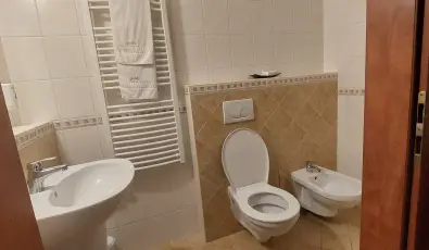 Ger�by K�ria Hotel �s Lovasudvar Lajosmizse
