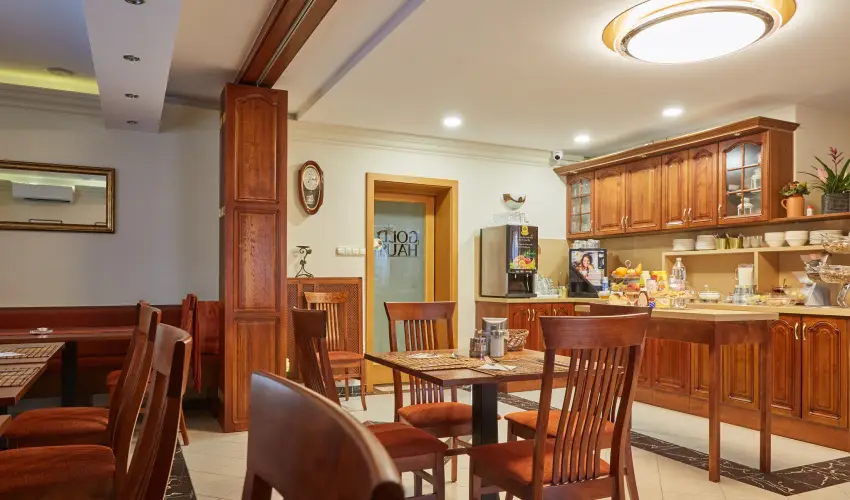 Gold Haus Panzi� Balatonf�red - M�rcius 15. 