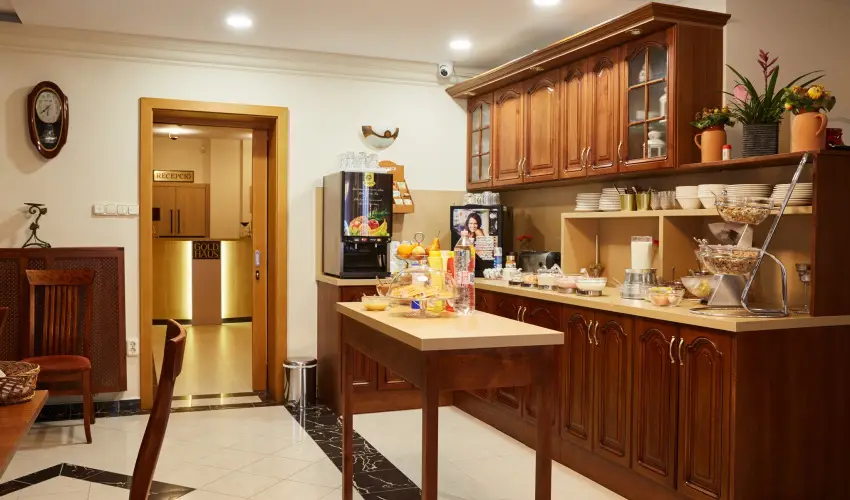 Gold Haus Panzi� Balatonf�red - M�rcius 15. 