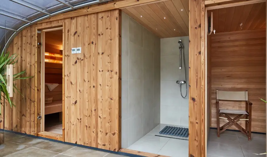 Gold Haus Panzi� Balatonf�red - M�rcius 15. 