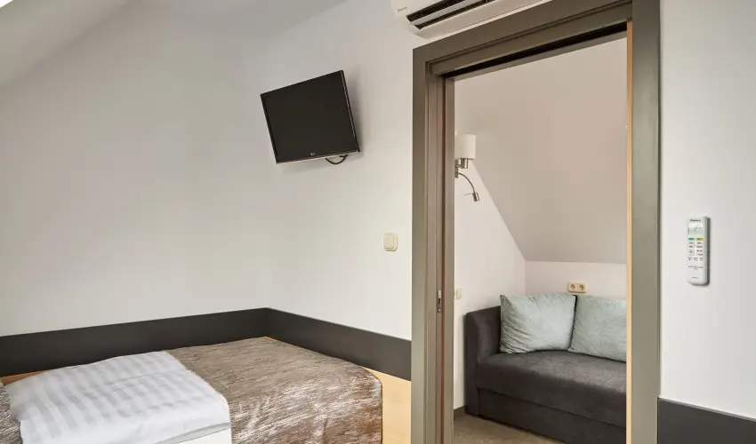 Gold Haus Panzi� Balatonf�red - M�rcius 15. 