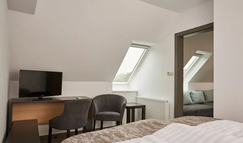 Gold Haus Panzi� Balatonf�red - M�rcius 15. 