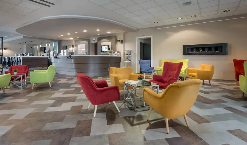 Gotthard Therme Hotel & Conference Szentgotth�rd - M�rcius 15.  (min. 2 �j)