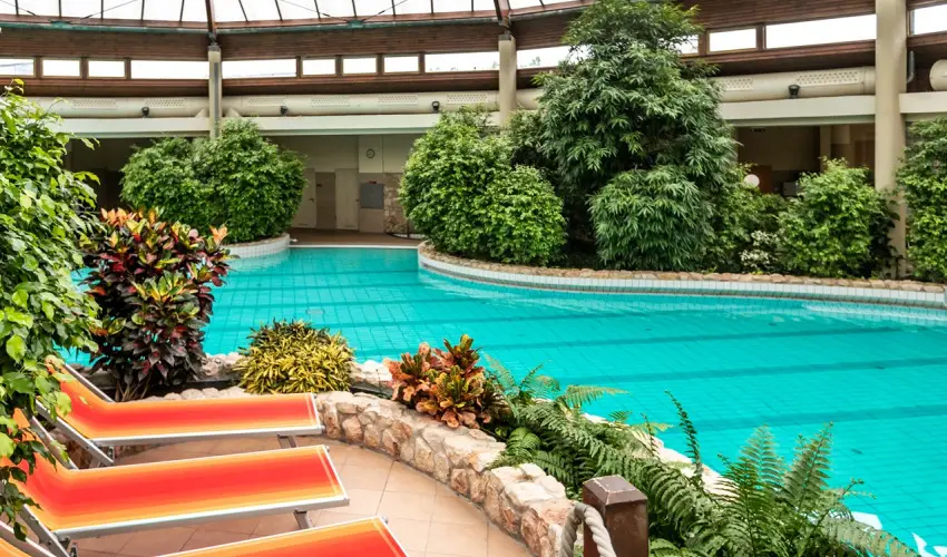 Gotthard Therme Hotel & Conference Szentgotth�rd - M�rcius 15.  (min. 2 �j)