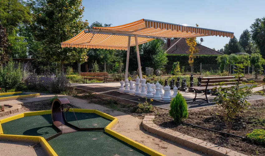 Granada Konferencia Wellness �s Sport Hotel Kecskem�t - M�rcius 15. 