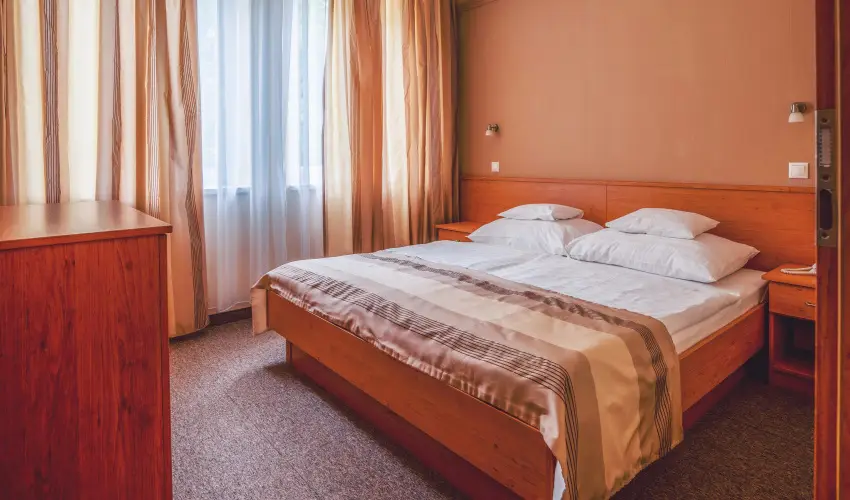 Granada Konferencia Wellness �s Sport Hotel Kecskem�t - M�rcius 15. 
