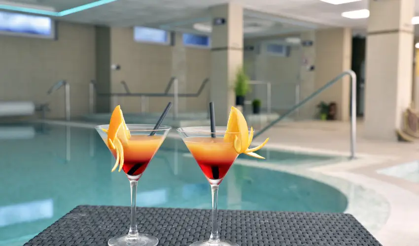 Granada Konferencia Wellness �s Sport Hotel Kecskem�t - M�rcius 15. 