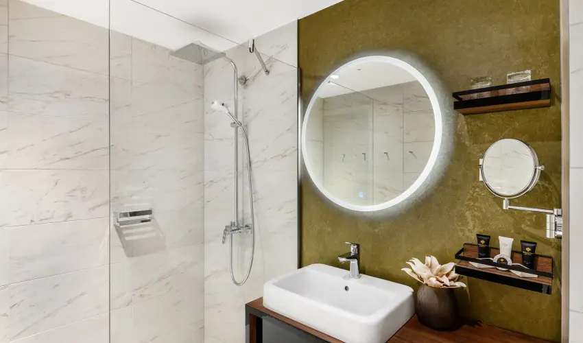 Grand Hotel Esztergom Esztergom - M�rcius 15. (min. 2 �j)