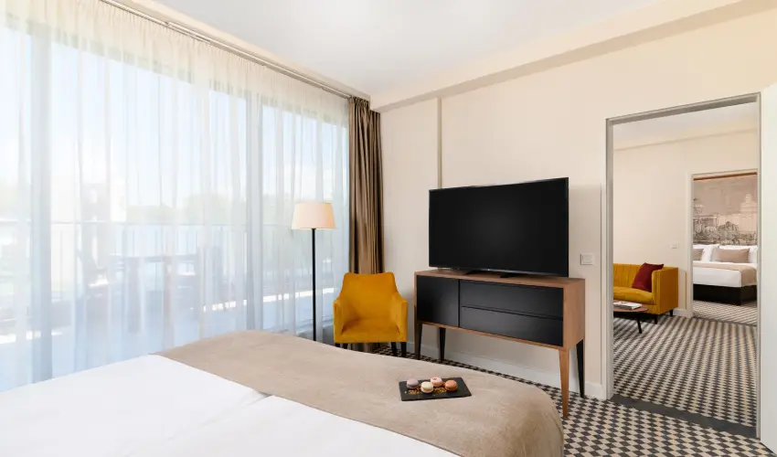 Grand Hotel Esztergom Esztergom - M�rcius 15. (min. 2 �j)