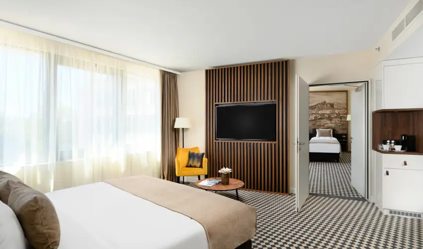 Grand Hotel Esztergom Esztergom - M�rcius 15. (min. 2 �j)