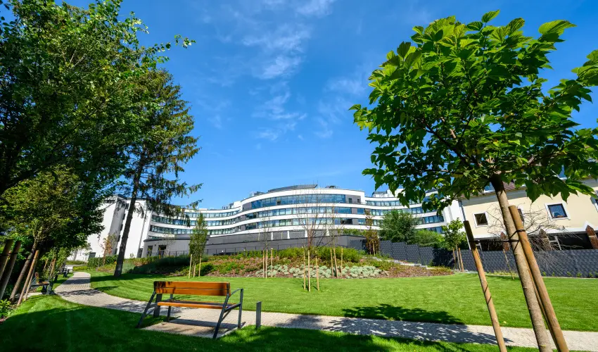 Grand Hotel Esztergom Esztergom - M�rcius 15. (min. 2 �j)