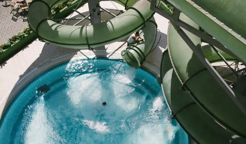 Grand Hotel Esztergom Esztergom - M�rcius 15. (min. 2 �j)