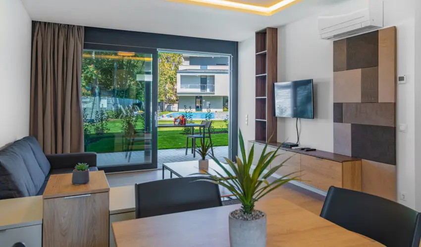 H55 Balatonlelle Apartmanh�zak Balatonlelle - M�rcius 15.  (min. 2 �j)