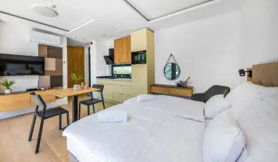H55 Balatonlelle Apartmanh�zak Balatonlelle