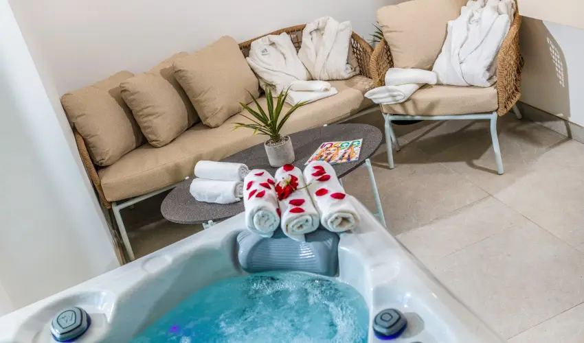 H55 Balatonlelle Apartmanh�zak Balatonlelle - M�rcius 15.  (min. 2 �j)