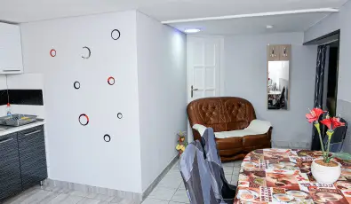 Hajnal Apartman Hajd�szoboszl�