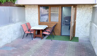 Hajnal Apartman Hajd�szoboszl�