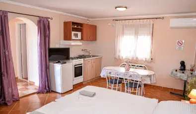 Hajnal Apartman Hajd�szoboszl�