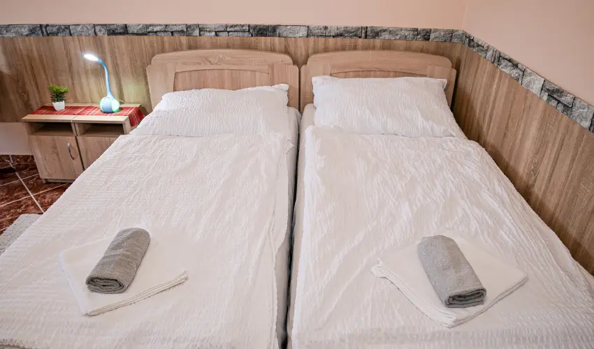 Hajnal Apartman Hajd�szoboszl� - M�rcius 15.