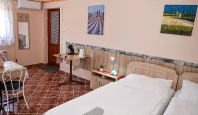 Hajnal Apartman Hajd�szoboszl�