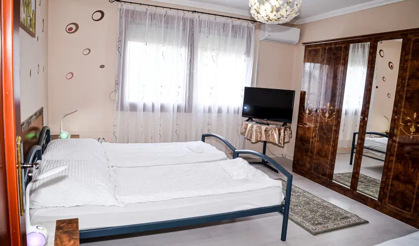 Hajnal Apartman Hajd�szoboszl� - M�rcius 15.