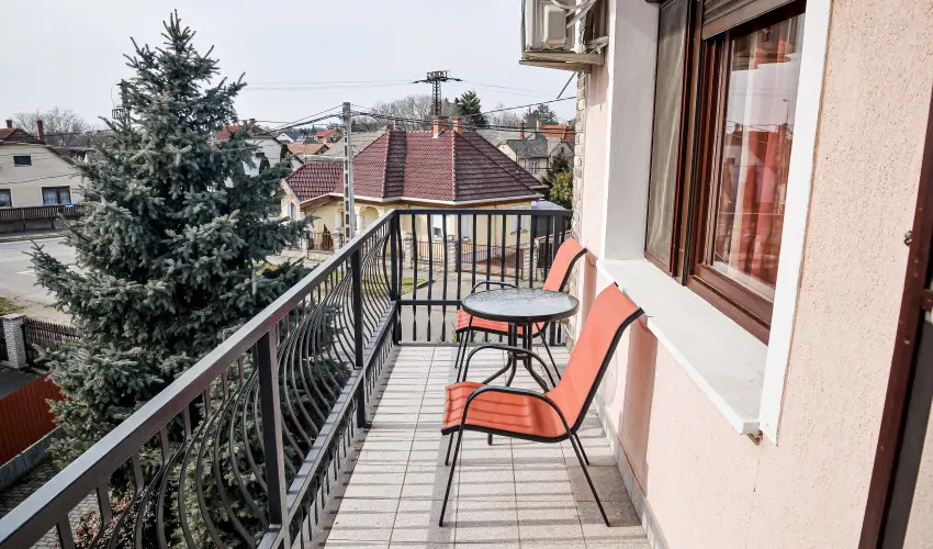 Hajnal Apartman Hajd�szoboszl� - M�rcius 15.