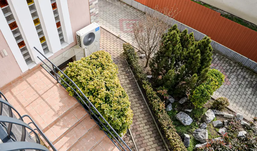 Hajnal Apartman Hajd�szoboszl� - M�rcius 15.