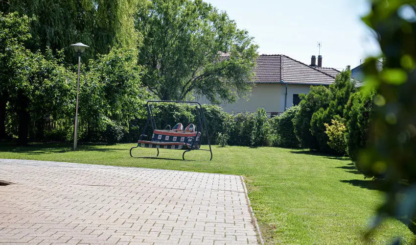 Hajnal Apartman Hajd�szoboszl� - M�rcius 15.