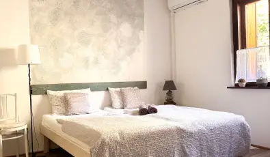 Halh�za Vend�gh�z Sirok