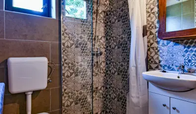 Halh�za Vend�gh�z Sirok
