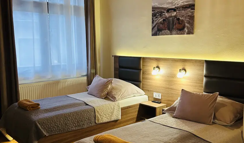 Harm�nia Vend�gh�z Miskolctapolca Miskolctapolca - M�rcius 15.