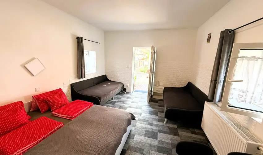 Harmony Vend�gh�z Egerszal�k - M�rcius 15. (min. 2 �j)