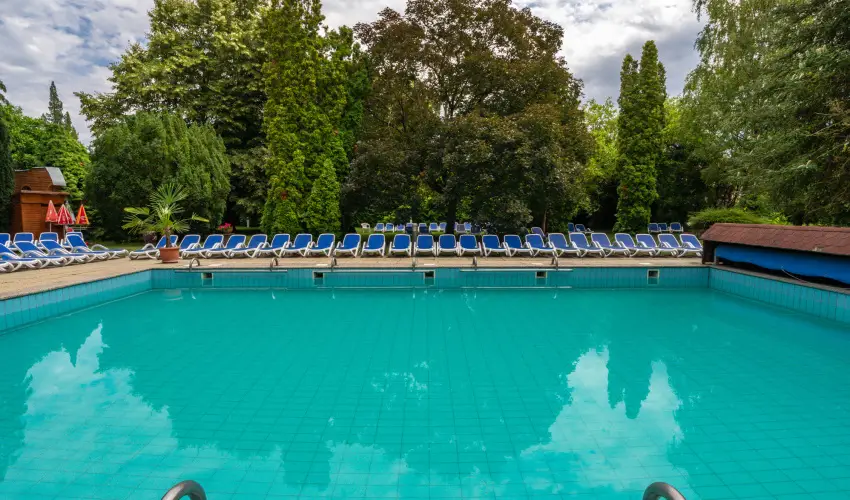 Ensana Thermal S�rv�r S�rv�r - M�rcius 15.