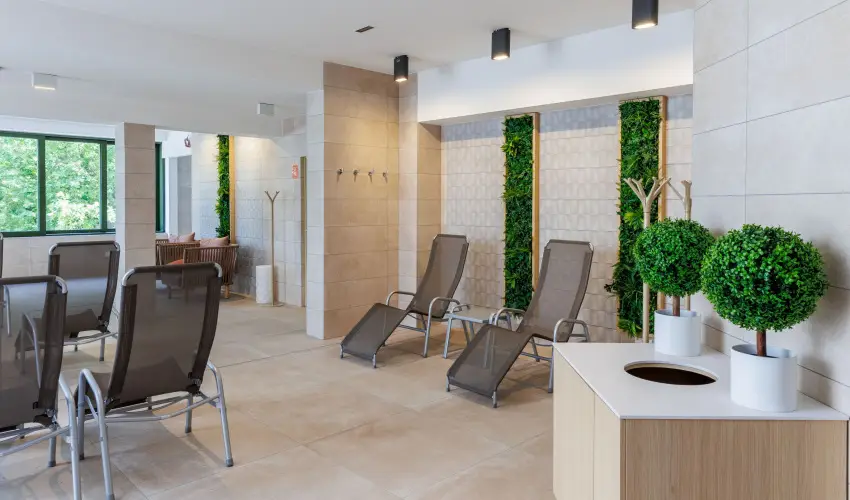 Ensana Thermal Aqua H�v�z - M�rcius 15. 