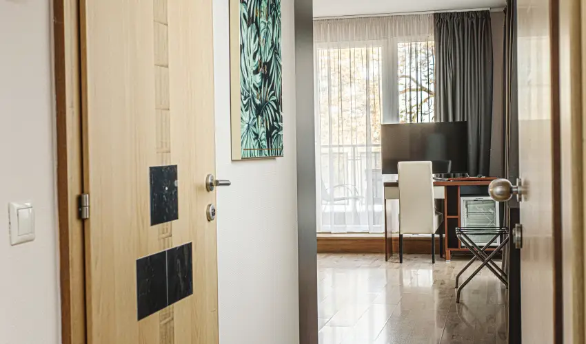 Holiday Beach Budapest Wellness Hotel with Sauna Park Budapest - M�rcius 15.