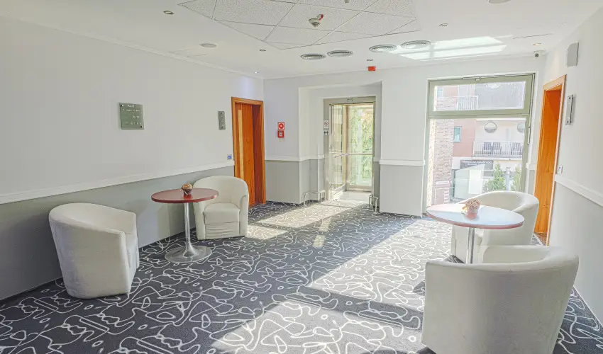 Holiday Beach Budapest Wellness Hotel with Sauna Park Budapest - M�rcius 15.