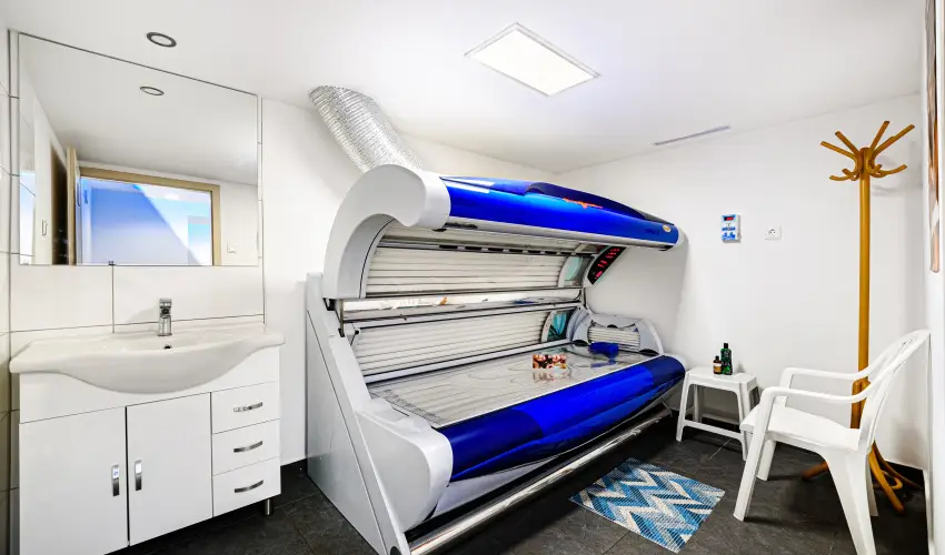 Holiday Club Apartman Hotel H�v�z H�v�z - M�rcius 15. 