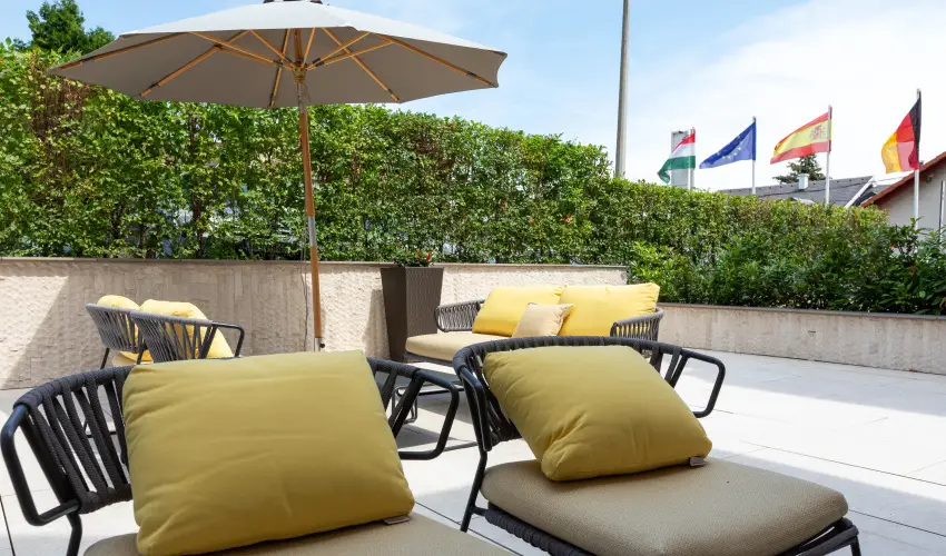Holiday Club Apartman Hotel H�v�z H�v�z - M�rcius 15. 