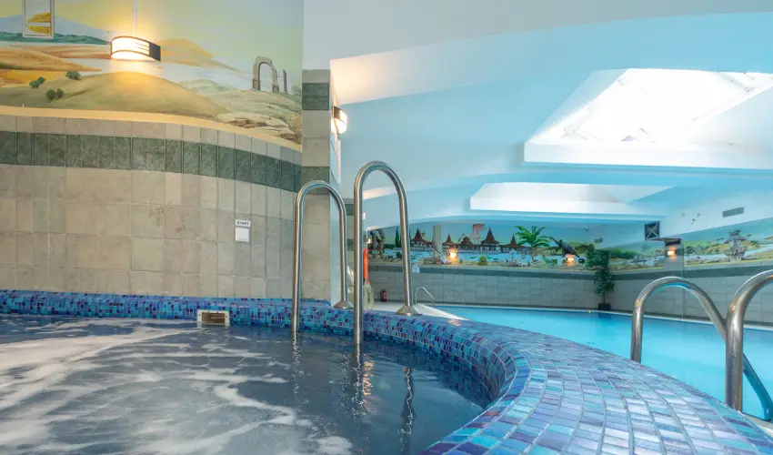 Holiday Club Apartman Hotel H�v�z H�v�z - M�rcius 15. 
