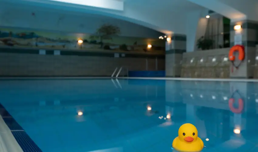 Holiday Club Apartman Hotel H�v�z H�v�z - M�rcius 15. 